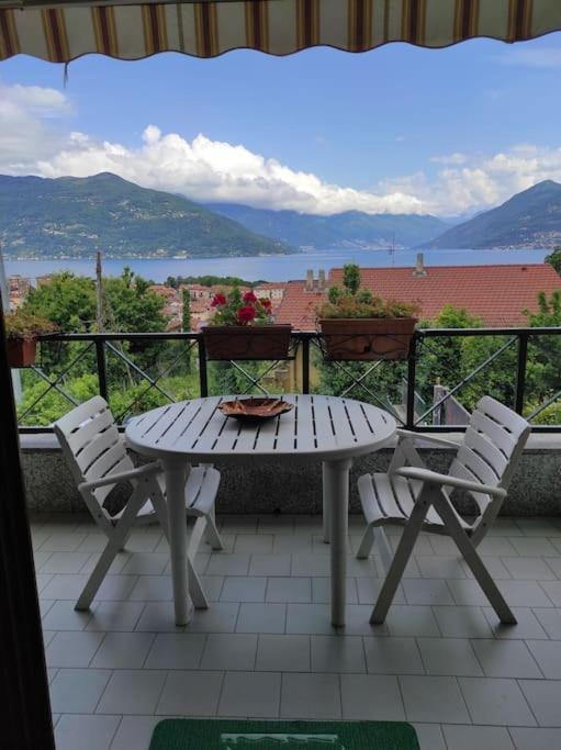 Appartamento Vista Lago Germignaga Exterior foto